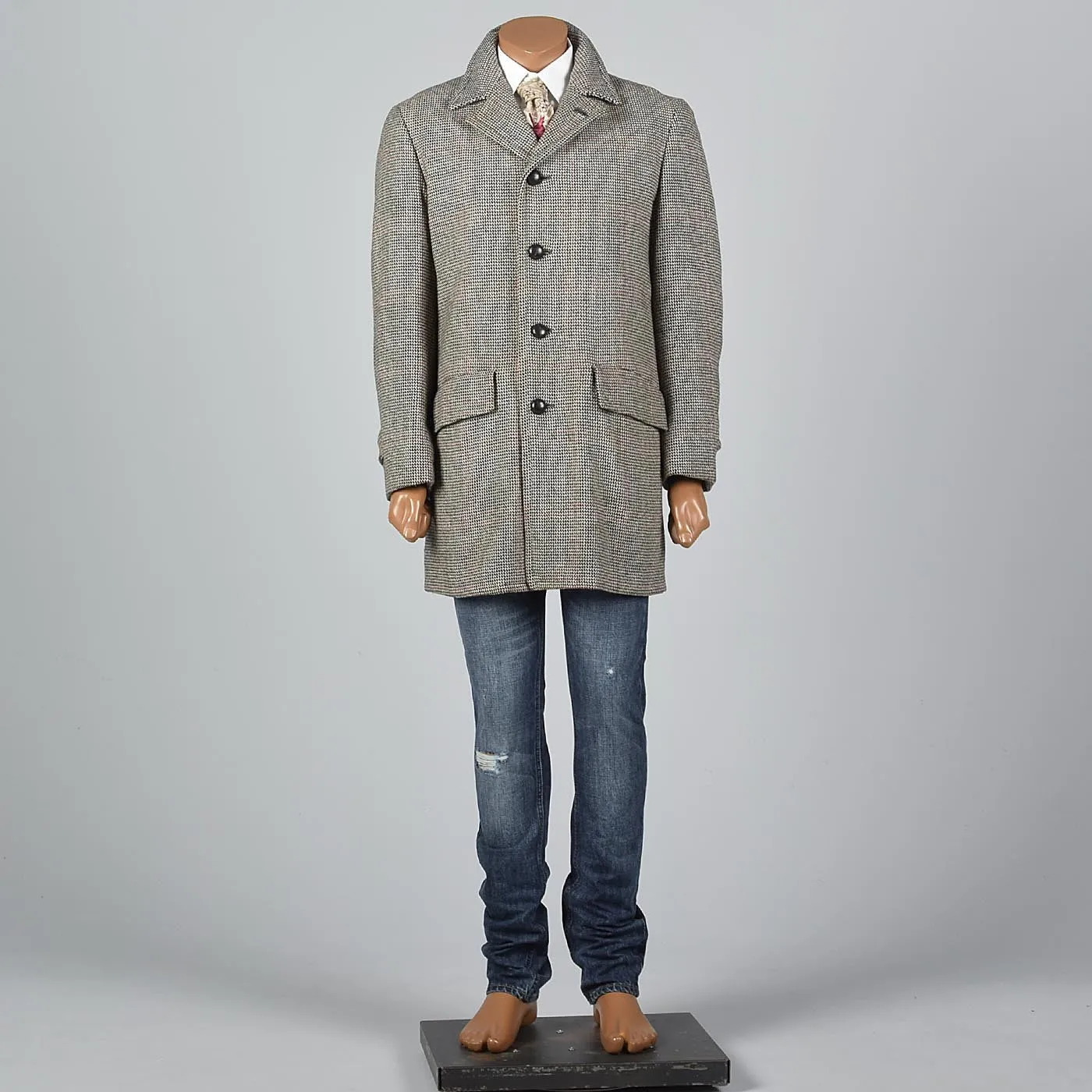1970s Mens Tweed Coat in Windowpane Plaid
