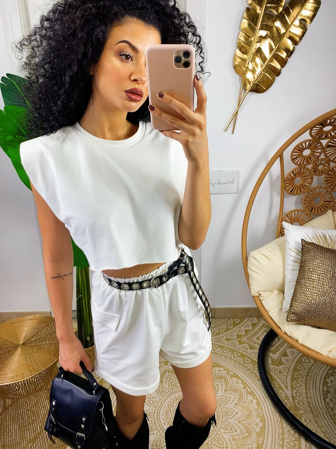 Completo sportivo maglia e short bianco
