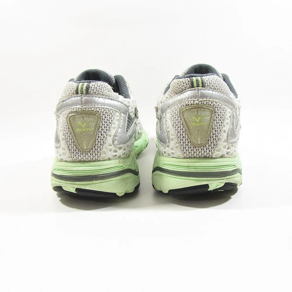 MIZUNO Wave Precision