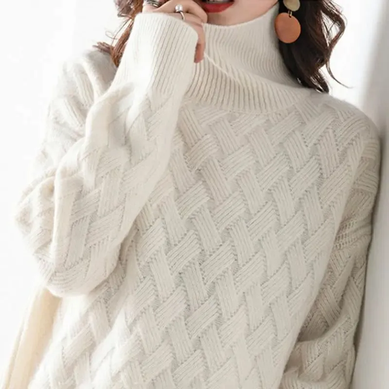 Women's Trendy Thick Knitted Jumper with Zigzag Pattern | Ideal for Autumn/Winter