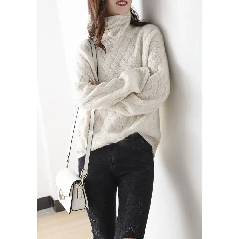 Women's Trendy Thick Knitted Jumper with Zigzag Pattern | Ideal for Autumn/Winter
